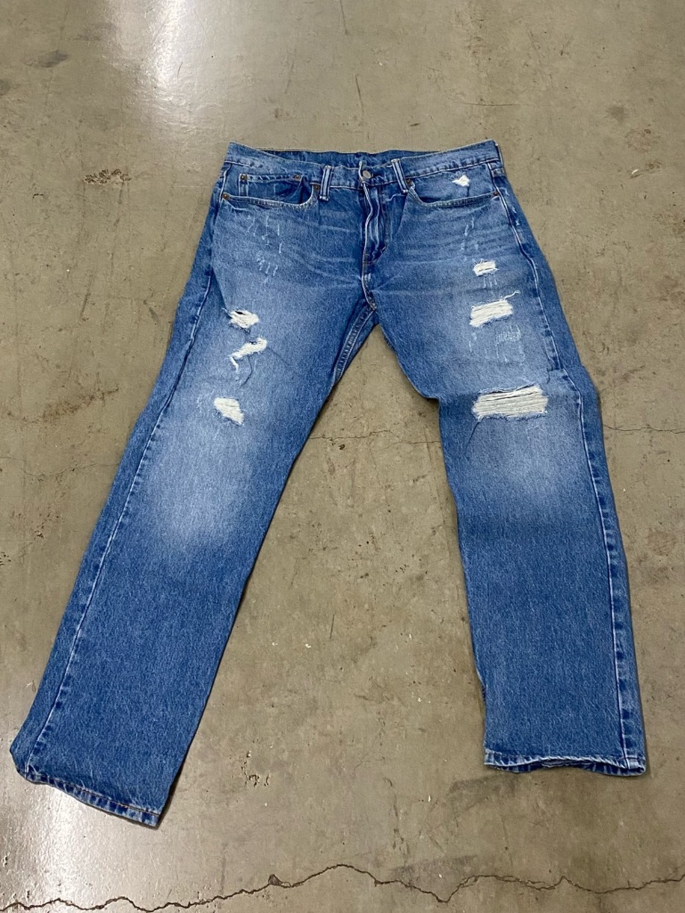 Vintage Levi's Distressed Jeans 502